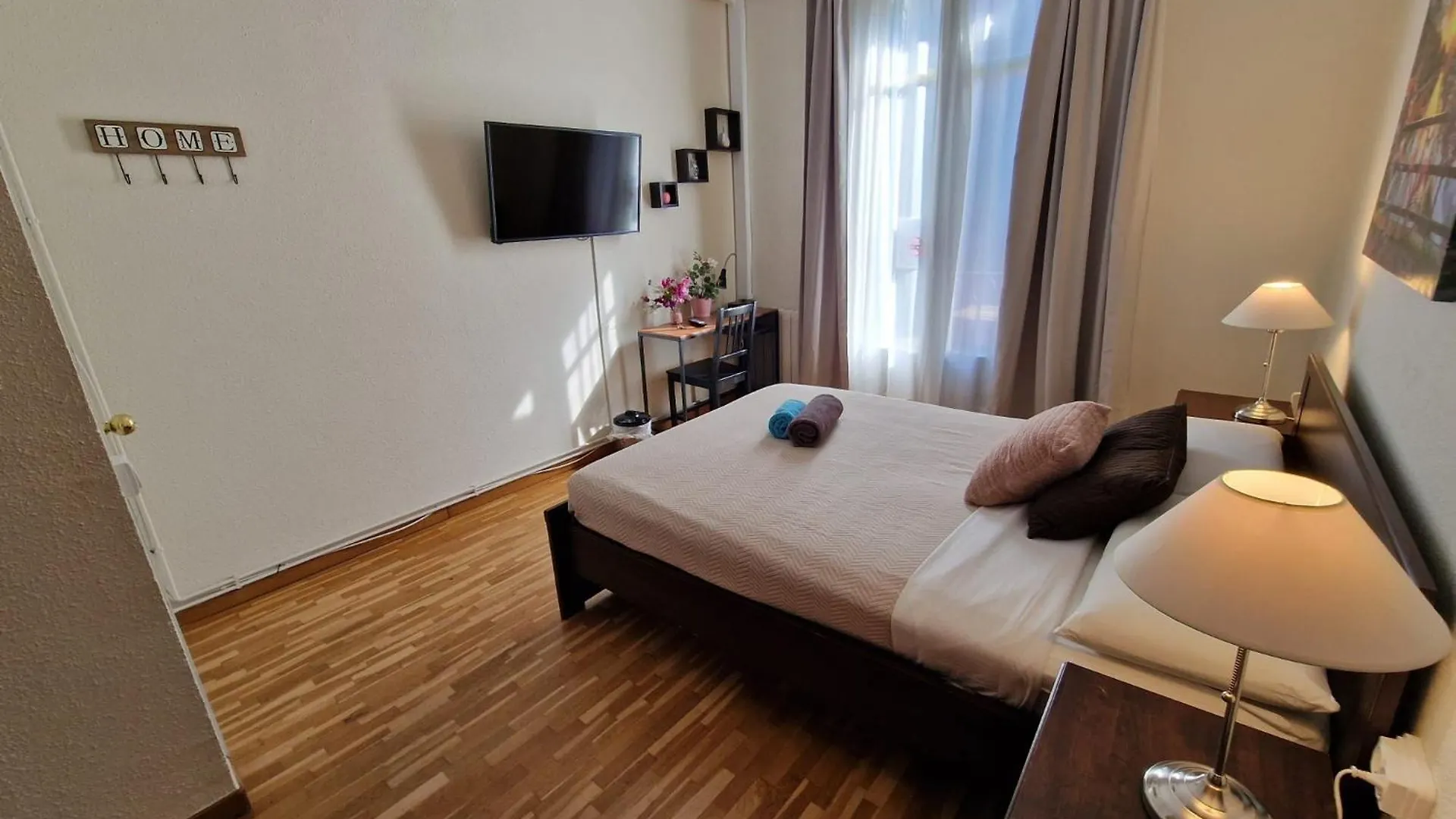 Rooms Aribau Barcelona 0*,  Spain