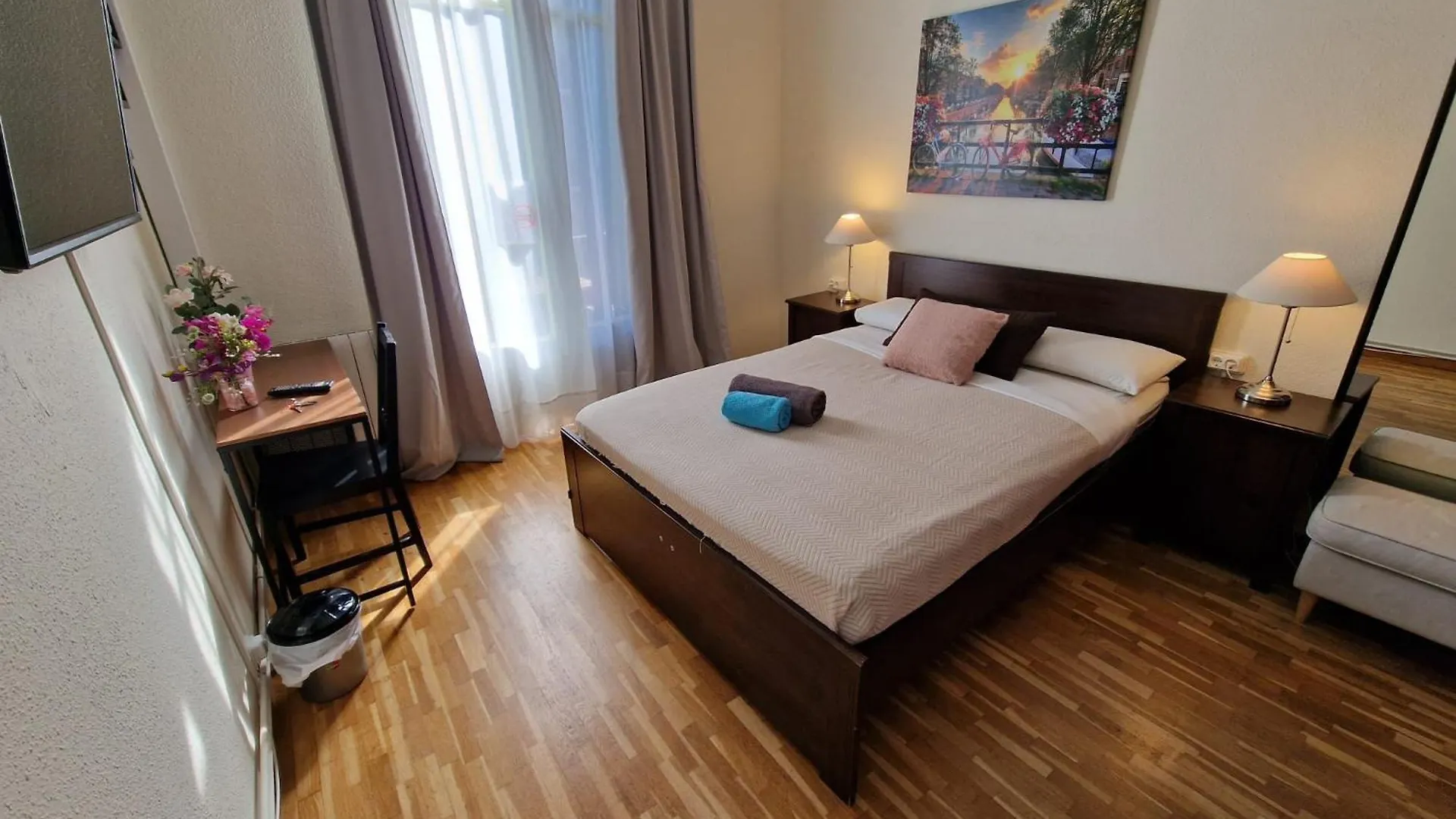 Alojamento de Acomodação e Pequeno-almoço Rooms Aribau Barcelona